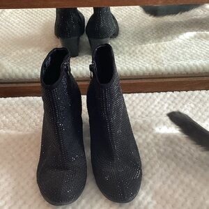 Rock & Republic Black Textured Sparkly Ankle Booties
